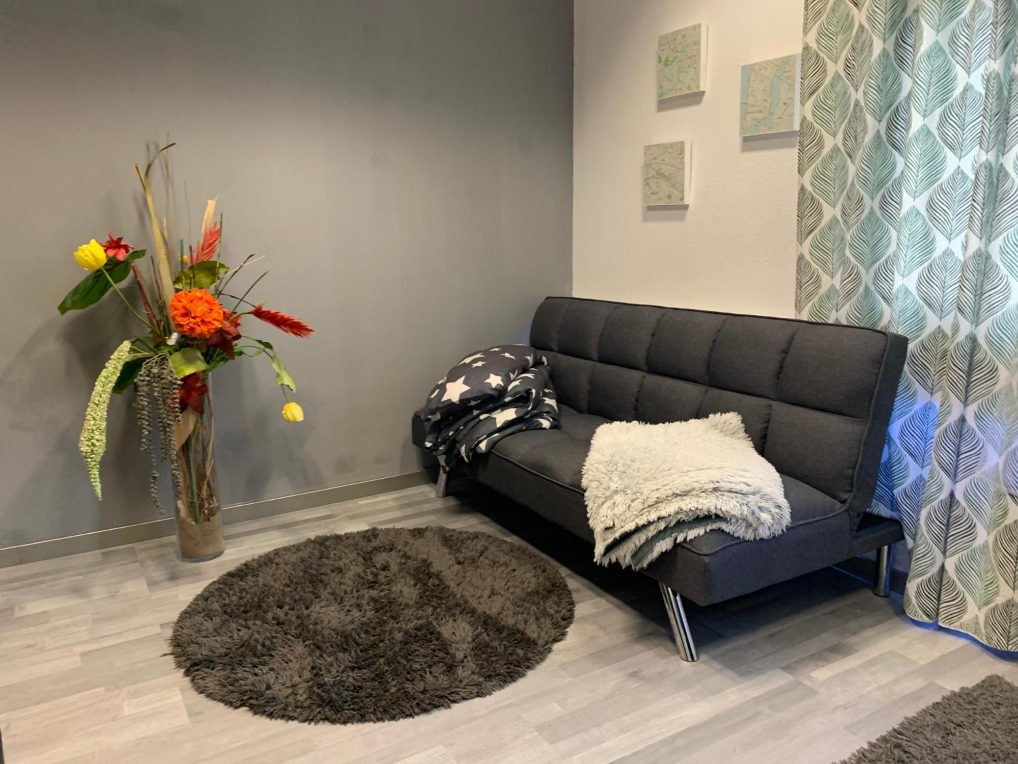 Neu Zentrum Apartment *
